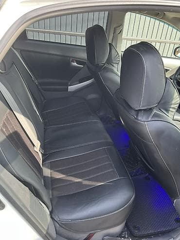 ауди а 5: Toyota Prius: 2010 г., 1.8 л, Вариатор, Гибрид, Хэтчбэк — 5