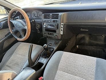 mark 3: Toyota Carina E: 1994 г., 1.6 л, Механика, Бензин, Универсал — 10