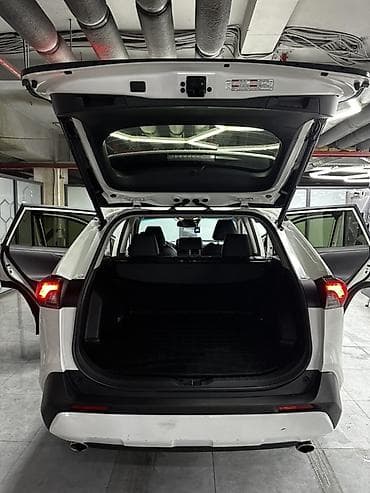 prius plus: Toyota RAV4: 2019 г., 2.5 л, Вариатор, Гибрид, Кроссовер — 8