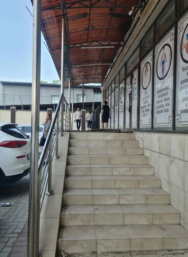 дом в районе аламединского рынка: Сдаю Кабинет Для гинеколога, Для косметолога, Спа салон, В жилом комплексе, 491 м², Долгосрочно, С отдельным входом, С отдельным сан узлом, С системой безопасности — 1