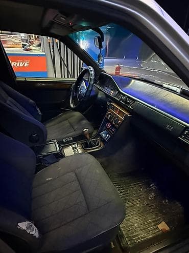 гетз 2: Mercedes-Benz E-Class: 1995 г., 2.2 л, Ручные, Бензин, Универсал — 6