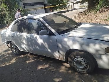 1: Daewoo Lanos: 1998 г., 1.5 л, Механика, Седан — 5