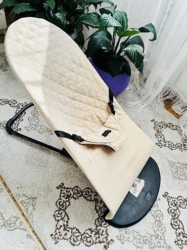 Другие товары для детей: Детский шезлонг, Б/у, Качалка, Железо, цвет - Бежевый — 1