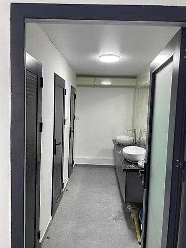 комерция: Аренда офисов, 155 м², В административном здании, 1 линия — 2
