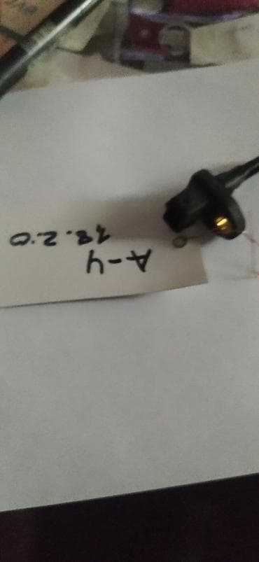 audi: Audi 2000 г., Б/у — 1