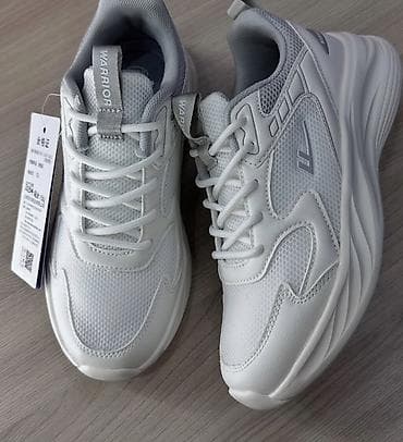 мужской батинка: Шикарные спортивные кроссовки от бренда Warrior (модель с утолщённой — 2