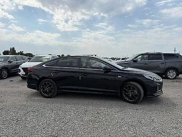 Hyundai Sonata: 2022 г., 2 л, Автомат, Газ, Седан — 4