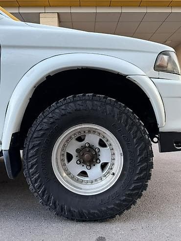 range rower: Mitsubishi Pajero Sport: 1997 г., Внедорожник — 6
