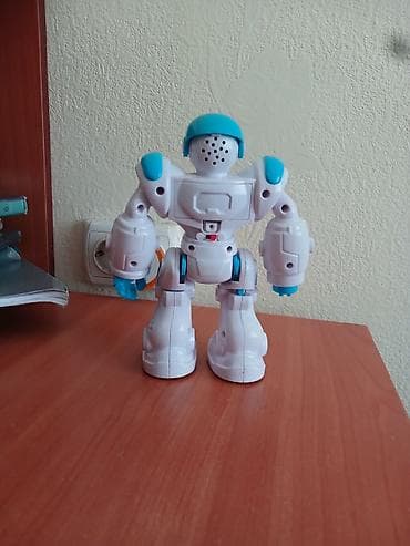 рация игрушка: Игрушечный робот со светом и звуком Всё работает. Музыкальный робот — 2