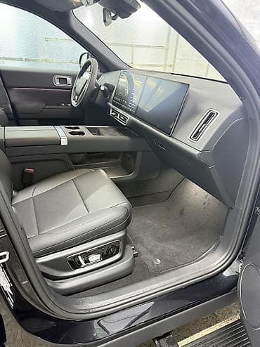 л 9 машина цена: Lixiang L9: 2025 г., Гибрид, Кроссовер — 3