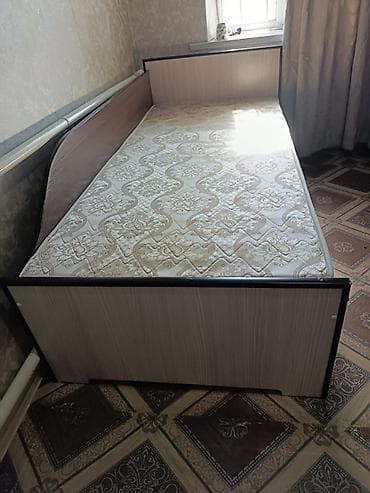 90: Односпальная кровать, Б/у, С матрасом, длина - 200 см — 2