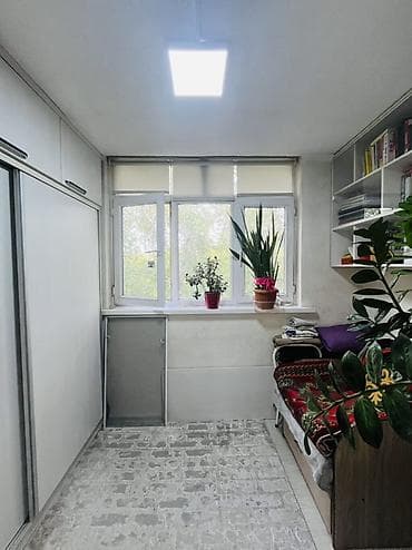 в корпусе 17: 1 комната, 33 м², 104 серия, 3 этаж — 4