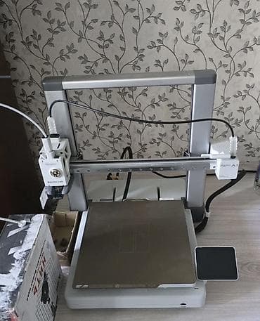 Продам 3д принтер bambu lab a1 A 1 в идеальном состоянии продаю по