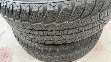 100 с4: Комплект из 4 зимних шин без шипов. - Размер: 275/60 R20 (маркировка — 3