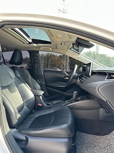 sprinter 311: Toyota Corolla: 2020 г., Вариатор, Гибрид, Седан — 4