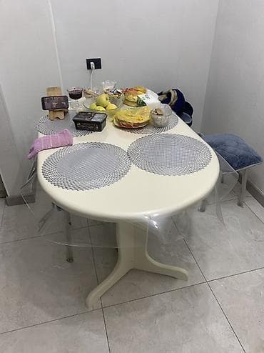 Вешалки: Кухонный стол, Новый, Овальная, Нераскладной — 2