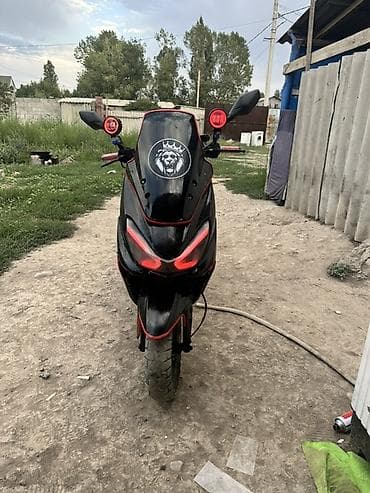 sultan power: Скутер в спортивном стиле, выполнен в чёрном цвете с красной — 4