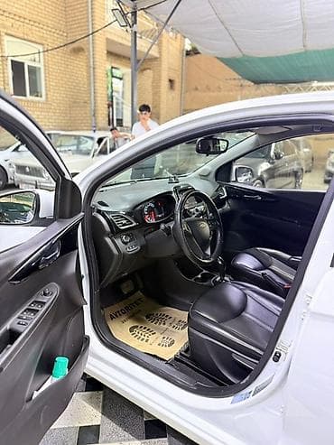 diska 13: Chevrolet Spark: 2020 г., 1 л, Автомат, Бензин, Хэтчбэк — 2