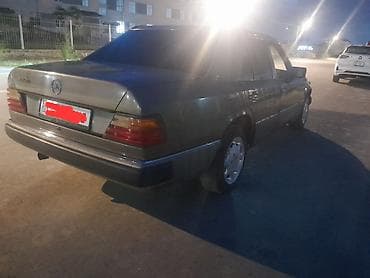 mersedes c: Mercedes-Benz E-Class: 1990 г., 2.3 л, Механика, Бензин, Седан — 6