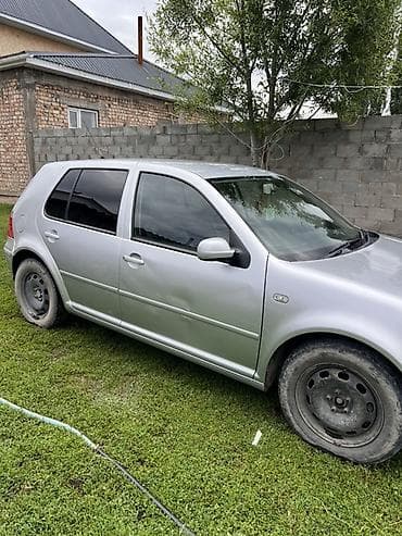 Транспорт: Volkswagen Golf: 2001 г., 2 л, Автомат, Газ, Хэтчбэк — 4