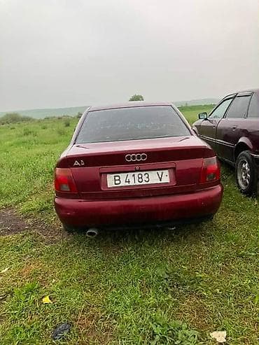 echo platz: Audi A4: 1995 г., Механика, Бензин, Седан — 4