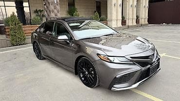 Toyota: Toyota Camry: 2022 г., Бензин, Седан — 3