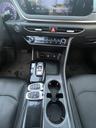 бу наборы ключей: Hyundai Sonata: 2021 г., 2 л, Автомат, Бензиновая, Седан — 10