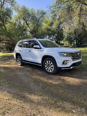 Roewe RX8: 2018 г., 2 л, Автомат, Бензин, Внедорожник