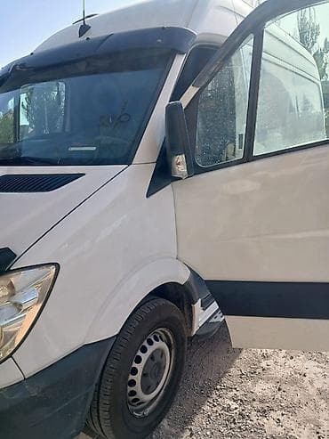 i bus: Легкий грузовик, Mercedes-Benz — 5