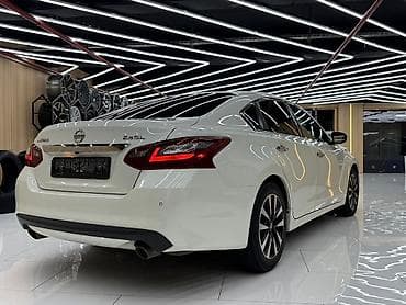 eclipse cross: Nissan Altima: 2018 г., 2.5 л, Вариатор, Бензин, Седан — 7