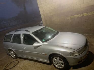 Opel Vectra: 2000 г., 1.6 л, Автомат, Бензин, Универсал — 4