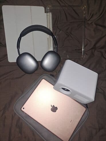 ipod touch 4: Планшет, Apple, память 32 ГБ, 4G (LTE), Б/у, Детский цвет - Розовый — 1