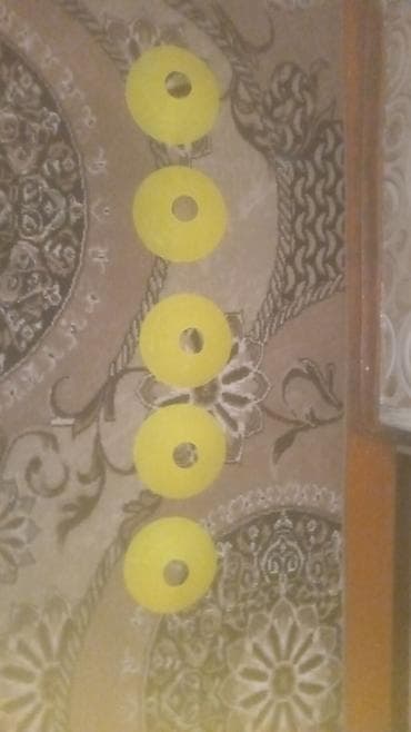 футболный мячь: Жёлтые пластиковые футбольные фишки (набор из 5 шт.) - Материал — 1