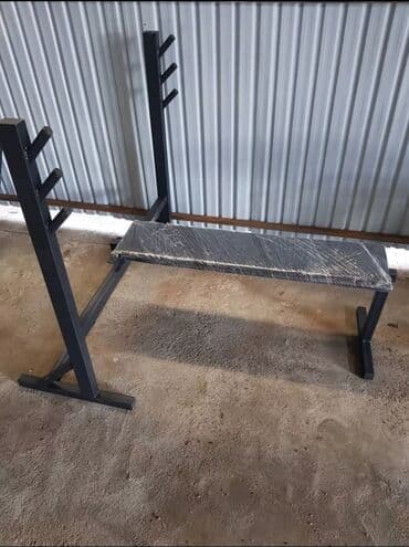 скамьи: Жим лёжа жим лежа активирует множество мышц, включая квадрицепсы — 1