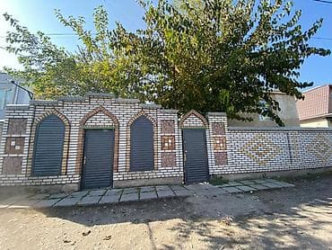 Продаю двух этажный дом в маевке . 4 спальни 2 сан узла зал