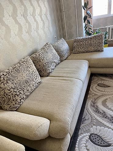 Стол жана отургуч комплекттери: Бурчу бар диван, Бүктөө — 3