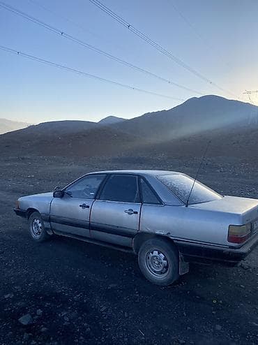 handa accord: Audi 100: 1983 г., Механика — 2