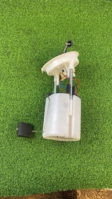 е91: Насос топливный электрический Номер производителя: 16147—19775 Насос — 1