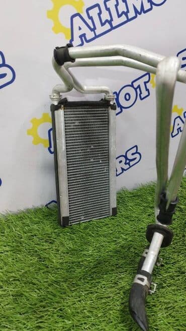 радиатор rx300: Lexus RX300 v-3.0 2000 год, радиатор печки — 1