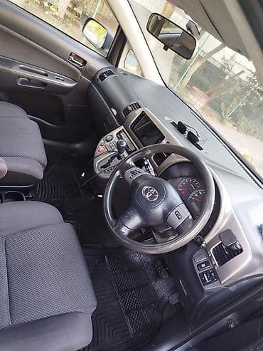 Транспорт: Toyota WISH: 2003 г., 1.8 л, Автомат, Бензин, Универсал — 2