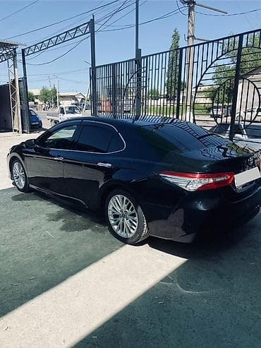 r18 235 50: Toyota Camry: 2018 г., 2.5 л, Автомат, Бензин, Седан — 4
