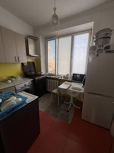 Куплю комнату: 77 м², С мебелью — 4