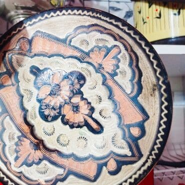 стоимость фарфоровых статуэток: Продается красивая ваза Ссср высота 22см с )тарелочкой диаметр 20см в — 5