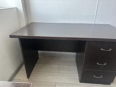 стол письменный б: Офисный стол, Нерегулируемый, цвет - Коричневый, Прямоугольный, ЛДСП — 1