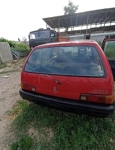 Daihatsu Charade: 1992 г., 1 л, Механика, Бензин — 5