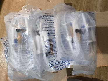 Другие медицинские товары: Набор одноразовых медицинских расходников: 1) Инъекционные шприцы 20 — 3