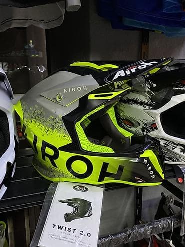 зо: Кроссовый шлем Airoh Twist 2.0 - Модель: Twist 2.0 (указана на — 1