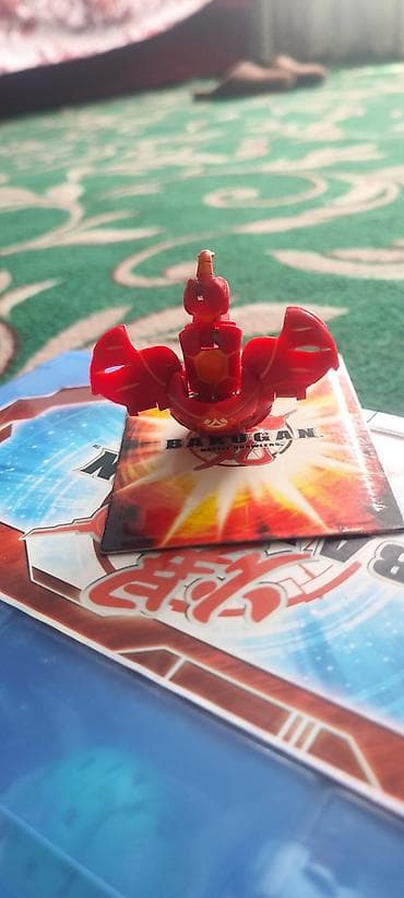 банан водный: Бакуган Pyrus (красный) Аранот из серии Bakugan Battle Brawlers. - — 3