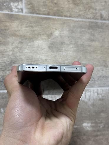 hisense 49: Xiaomi, 13 Pro, Б/у, 256 ГБ, цвет - Зеленый, 2 SIM — 4