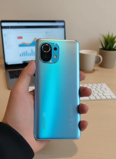 видеорегистратор в зеркале с камерой заднего вида: Xiaomi, Mi 11, Б/у, 256 ГБ, цвет - Голубой, 2 SIM — 1